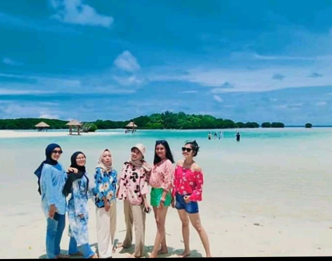 586a4bed-f03e-47c0-b5a0-baf0cca93bb3